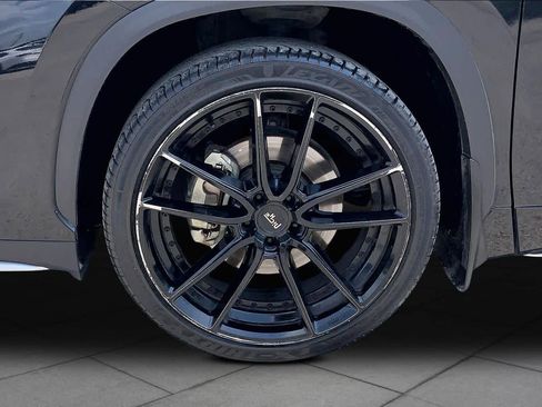 Used 2023 Toyota Highlander XSE image 11