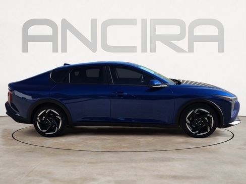 Certified 2025 Kia K4 EX image 9