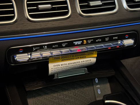New 2026 Mercedes-Benz GLS 450 4MATIC image 21