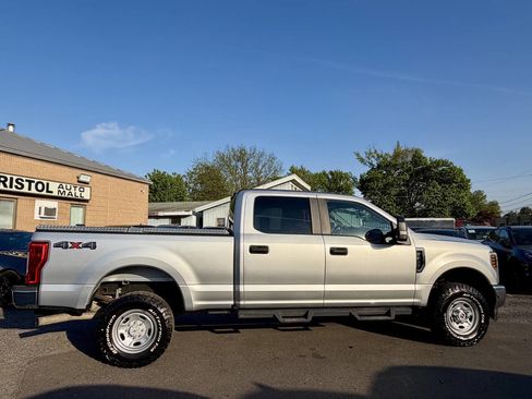 Used 2018 Ford F250 XL w/ Power Equipment Group AWD/4WD image 8