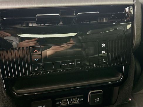 New 2026 Jeep Grand Wagoneer L Limited image 23