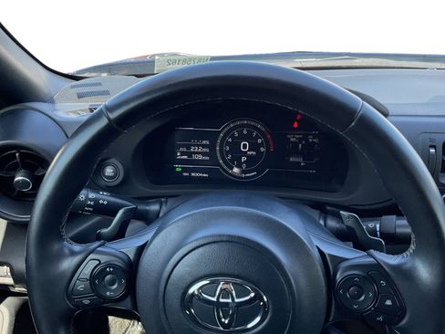 Used 2022 Toyota GR86 Premium w/ ALL Weather Mat Package (TMS) RWD image 12