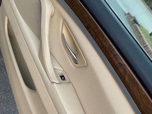 Used 2012 BMW 535i Sedan image 24