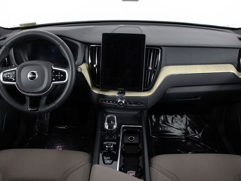 Used 2026 Volvo XC60 B5 Plus w/ Protection Package Premier image 7