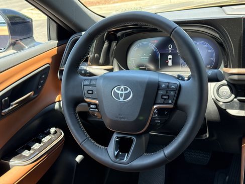 New 2026 Toyota Crown Signia AWD/4WD image 21