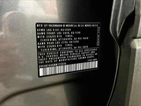 Used 2022 Volkswagen Tiguan SE image 34