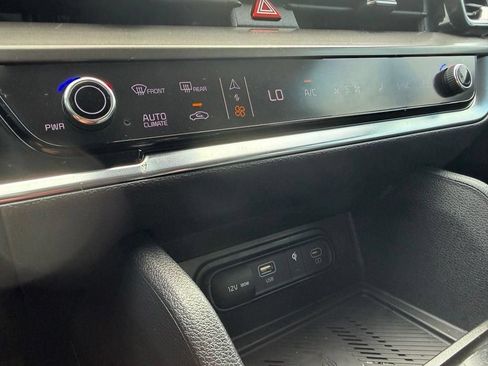 Used 2023 Kia Sportage EX FWD image 25