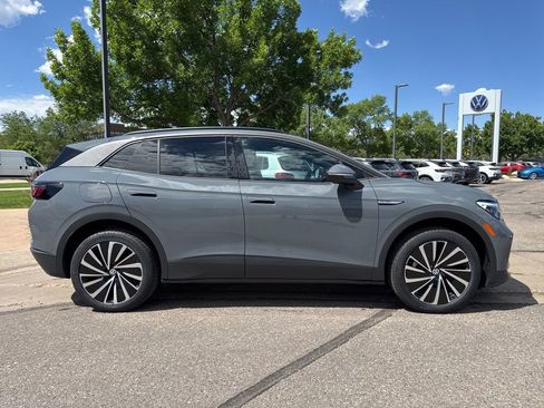 Used 2024 Volkswagen ID.4 Pro AWD/4WD image 6