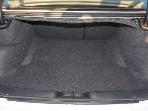 Used 2023 Dodge Charger SXT RWD image 9