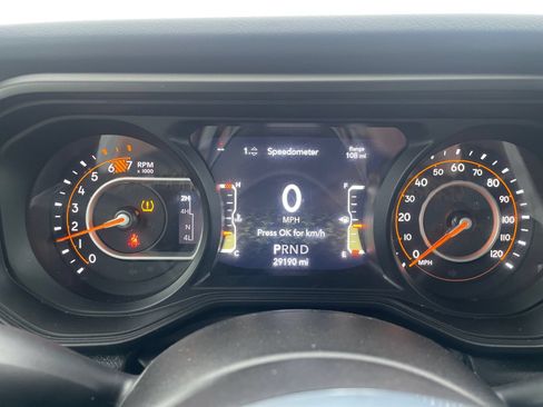 Used 2024 Jeep Wrangler Unlimited Sahara AWD/4WD image 23
