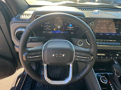 Used 2025 Chevrolet Colorado ZR2 w/ Technology Package image 28