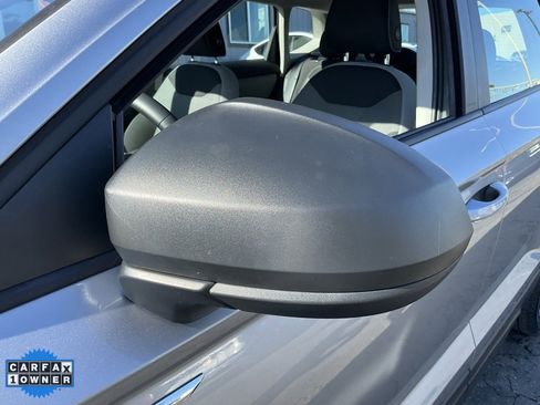 Used 2023 Volkswagen Taos S image 83