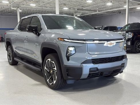 New 2026 Chevrolet Silverado EV LT image 2