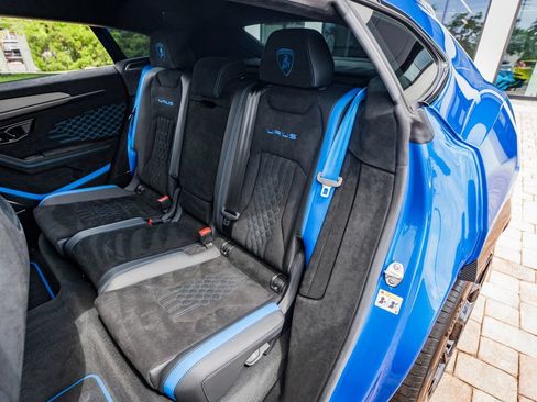 Used 2024 Lamborghini Urus Performante AWD/4WD image 44