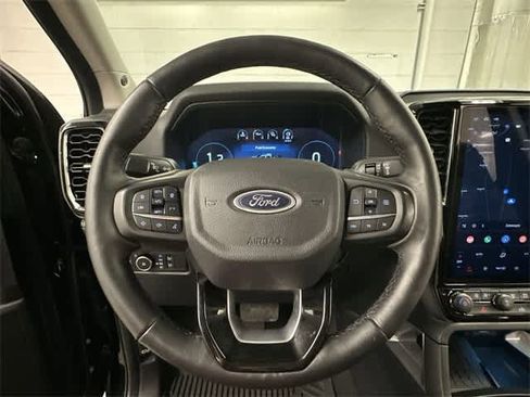 Used 2024 Ford Ranger Lariat w/ Trailer Tow Package image 7