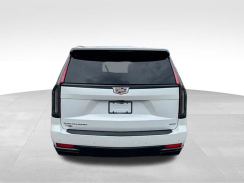 Used 2022 Cadillac Escalade ESV Sport w/ Touring Package AWD/4WD image 6