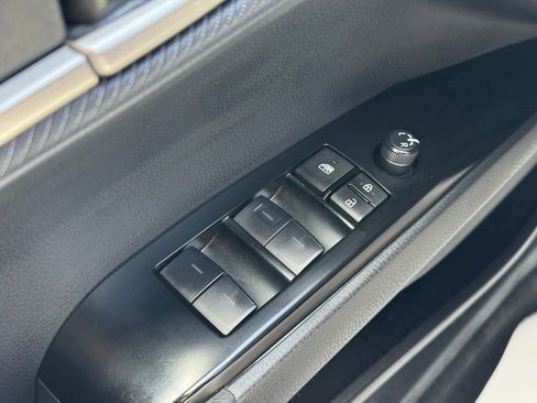 Used 2025 Toyota Camry SE FWD image 31