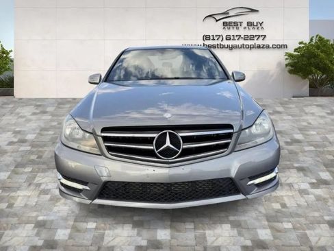 Used 2014 Mercedes-Benz C 250 Sedan image 2