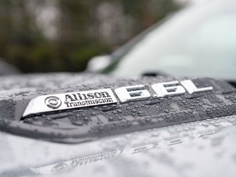 Used 2025 Chevrolet Silverado 2500 LT w/ Convenience Package image 3