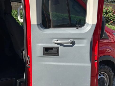 Used 2018 Ford Transit 350 XL RWD image 30