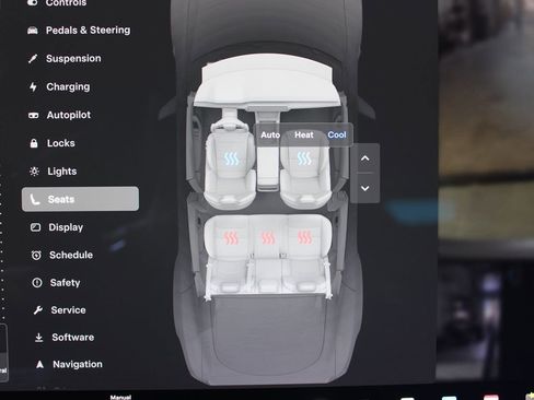 Used 2022 Tesla Model S Plaid image 27