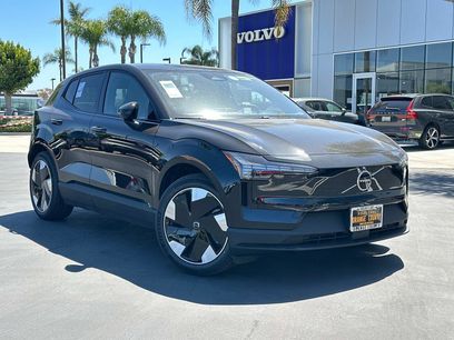 New 2025 Volvo EX30 Plus w/ Protection Package Premier