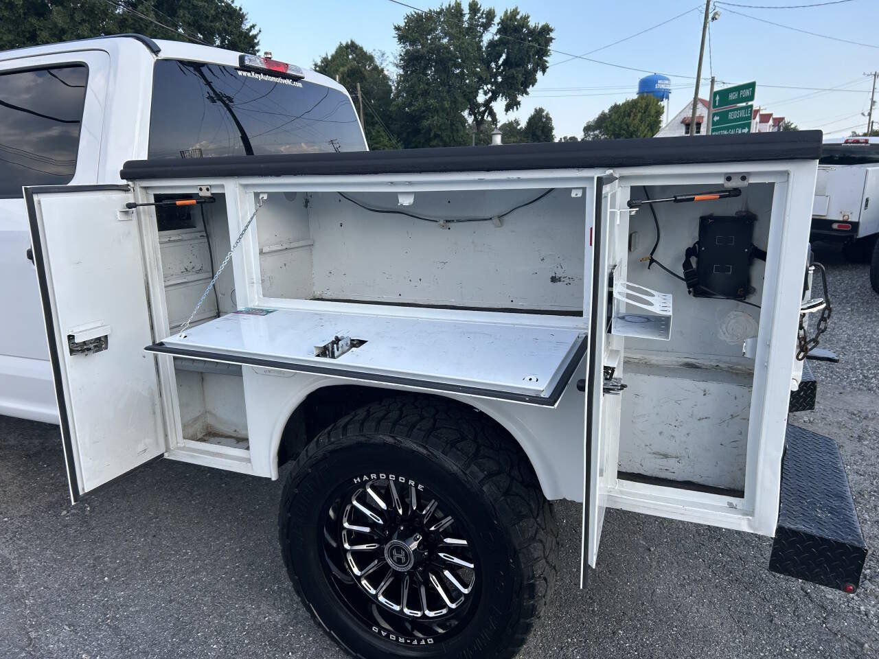 Used 2018 Ford F250 XLT w/ XLT Value Package AWD/4WD image 12