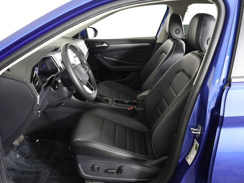 Used 2024 Volkswagen Jetta SE FWD image 31
