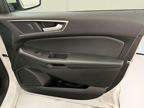 Used 2024 Ford Edge SEL AWD/4WD image 32