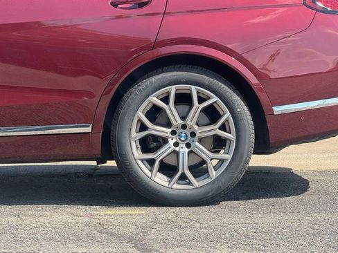 Certified 2024 BMW X7 xDrive40i w/ Climate Comfort Package image 4