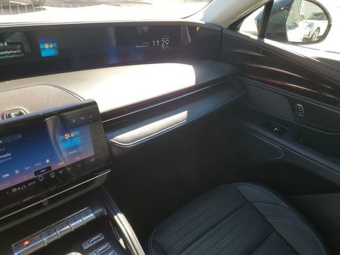 Used 2024 Lincoln Nautilus Reserve image 36