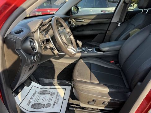 Used 2021 Alfa Romeo Stelvio Ti w/ Premium Package AWD/4WD image 12