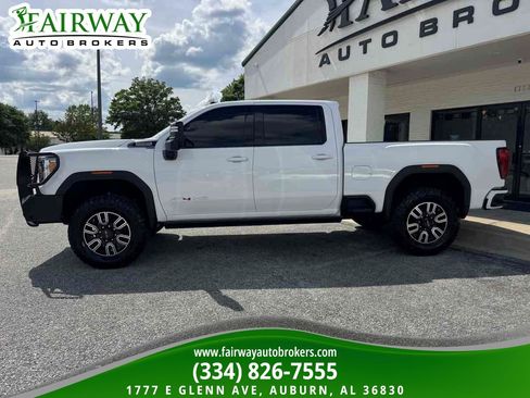 Used 2023 GMC Sierra 2500 AT4 w/ AT4 Premium Plus Package AWD/4WD image 9