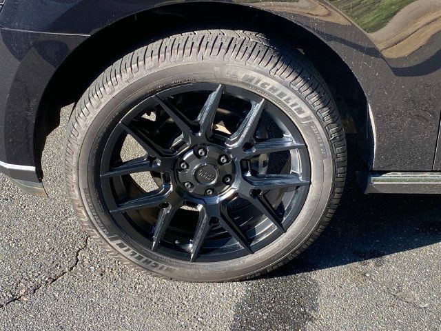 Used 2023 Ford Expedition Max Limited RWD image 6
