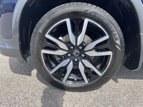Used 2019 Honda Pilot Touring image 8