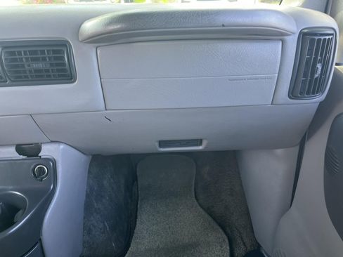 Used 1997 Chevrolet Express 1500 image 15