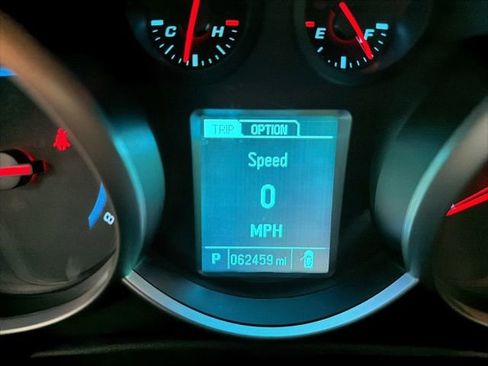 Used 2014 Chevrolet Cruze LT FWD image 16