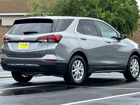 Used 2024 Chevrolet Equinox LT AWD/4WD image 11
