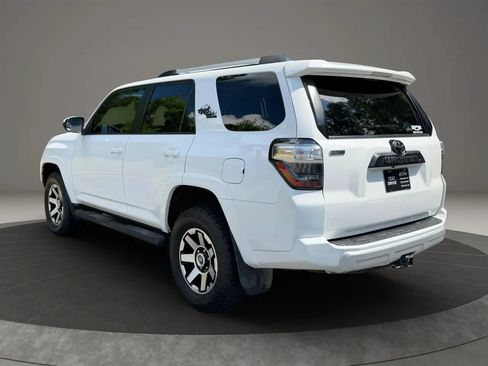 Used 2018 Toyota 4Runner TRD Off-Road AWD/4WD image 6