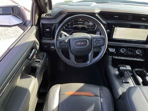Used 2023 GMC Sierra 1500 AT4 image 12