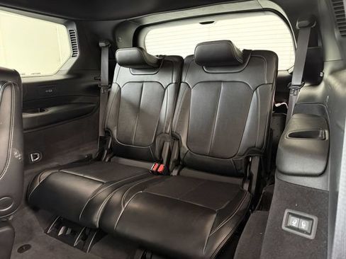 Used 2021 Jeep Grand Cherokee L Overland w/ Luxury Tech Group IV AWD/4WD image 18