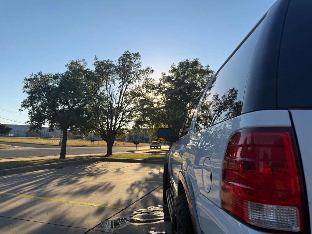 Used 2004 Ford Expedition Eddie Bauer RWD image 5