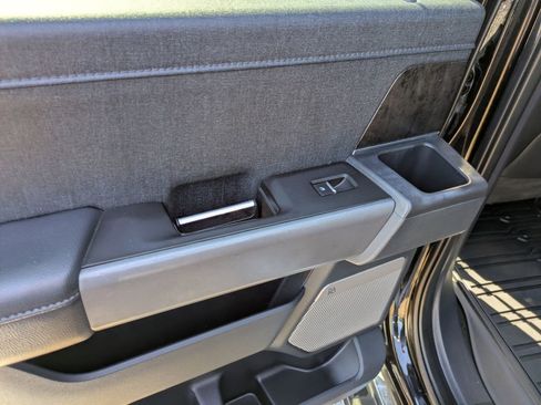 Used 2022 Ford F150 Lariat image 12