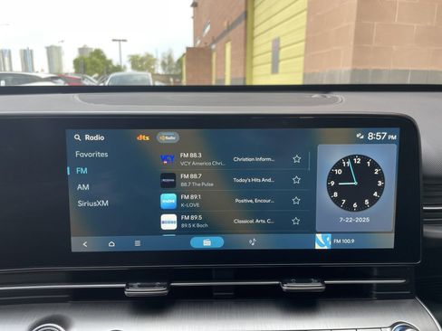 Used 2024 Hyundai Kona SEL image 38