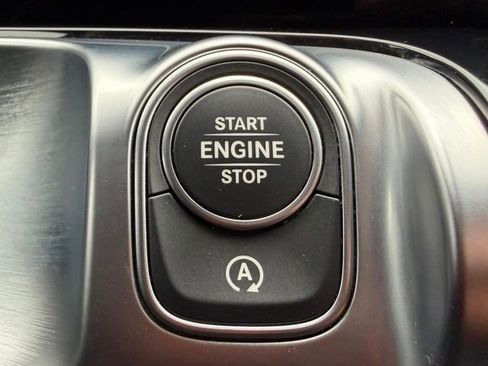 Used 2021 Mercedes-Benz GLB 250 4MATIC image 23