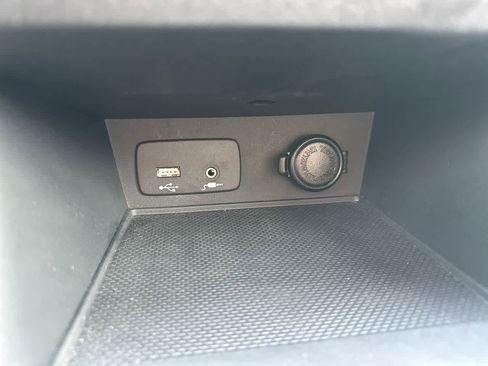 Certified 2023 Subaru Crosstrek 2.0i image 32