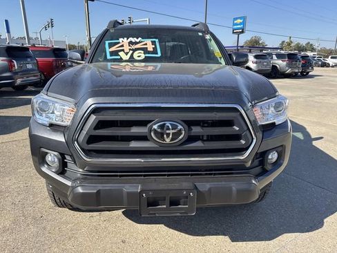 Used 2022 Toyota Tacoma SR5 image 2