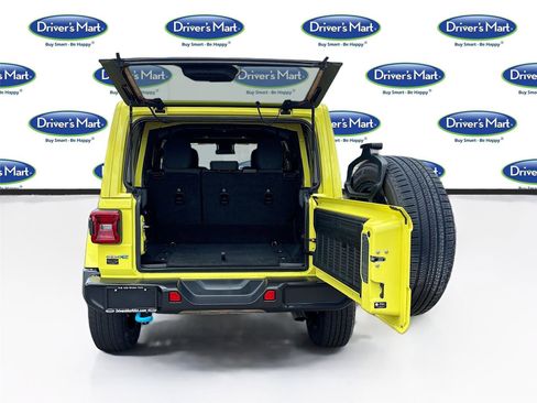 Used 2024 Jeep Wrangler Unlimited Sahara AWD/4WD image 25