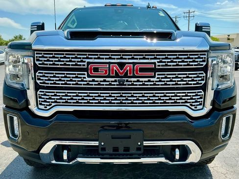 Used 2022 GMC Sierra 2500 Denali w/ Denali Ultimate Package AWD/4WD image 9