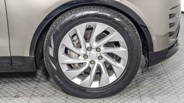 Used 2023 Land Rover Discovery S R-Dynamic AWD/4WD image 38